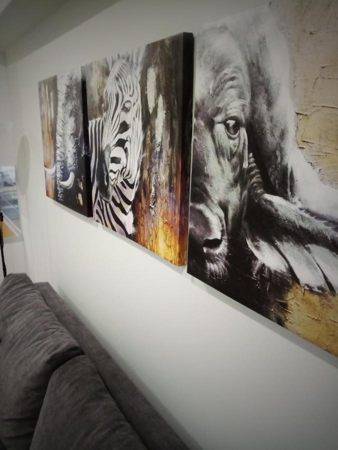 Suite Apartment Athens Center, Metro Metaxourgeio מראה חיצוני תמונה